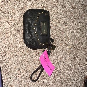 NWT Betsy Johnson black wrist purse.